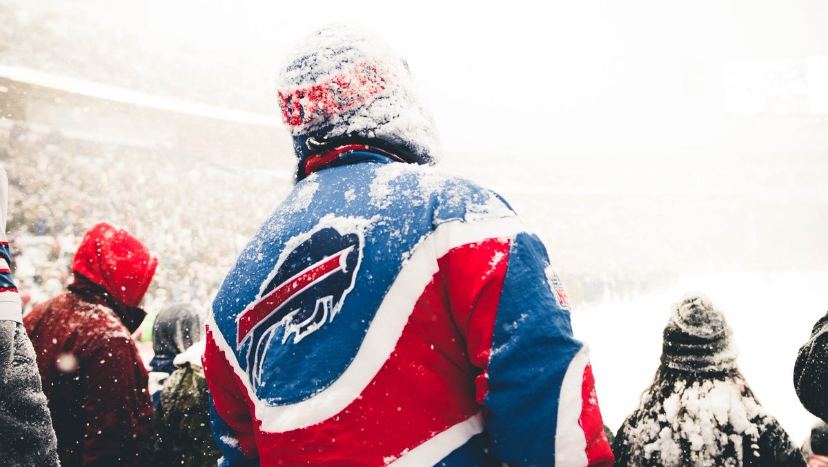 ParentBooster's tweet photo. The sports world is still trying to figure out how to maneuver around new regulations and safety precautions. We found a breakdown of the sports industry in 2021 to give you a look at the playing field this year. Check it out! https://t.co/nOG0bNEknj https://t.co/GaAIg4VDW9