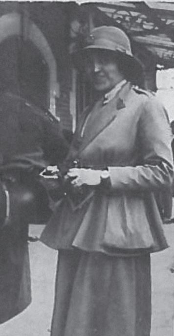 Donegalcomuseum's tweet photo. Dr Martha Jane Moody Stewart
B.Feb 1884 #Castlefin Co #Donegal BSc Dublin then Queen's University MB BCh in1914 Then Bachelor of Obstetrics. House Surgeon Birmingham Maternity Hosp & became 1st female House Surgeon Worcester General Infirmary 1/2 @tait_clodagh @DonegalHeritage https://t.co/AFnSe8ytUN