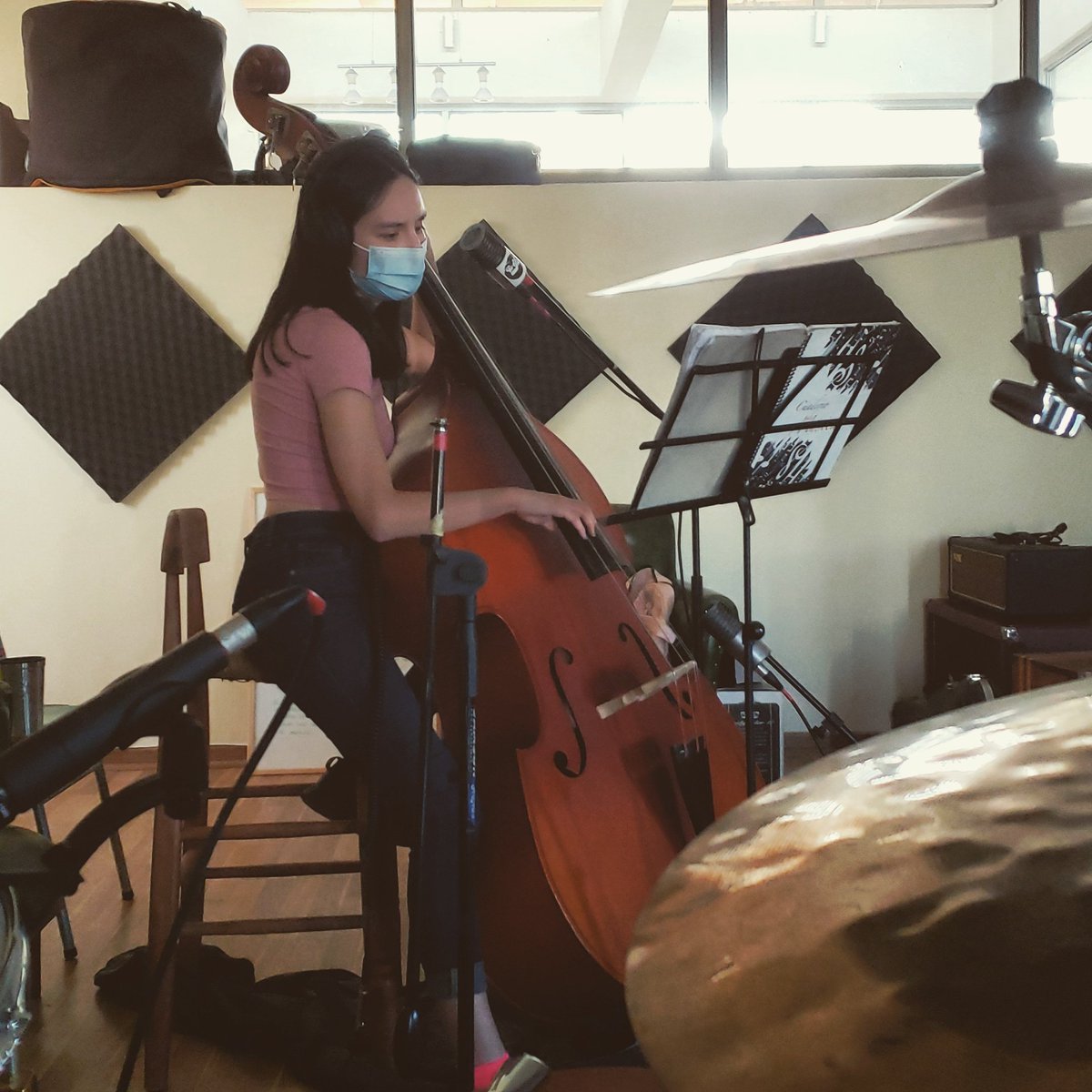 santinostwit's tweet photo. Ahora🤟 @waavane grabando el bajo de #maquina
Estamos casi casi.
#music #rock #rockchile #rockchileno #indierock #indie #indiechileno #musica #quetalca #instatalca #guitar #drums #estreno #musicos #cancion #disco #playlist #spotify #youtube #art #cultura #chile #talca https://t.co/n6MKhnX22e