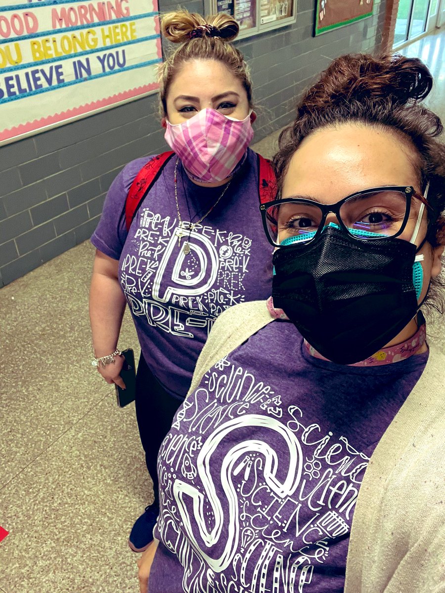 SaraYRodrigu3z's tweet photo. And on Wednesdays we wear Purple! We wear Purple, not pink lol ! #GradeLevelShirts #ChristmasGiftSwag https://t.co/LhjYIeH3hN