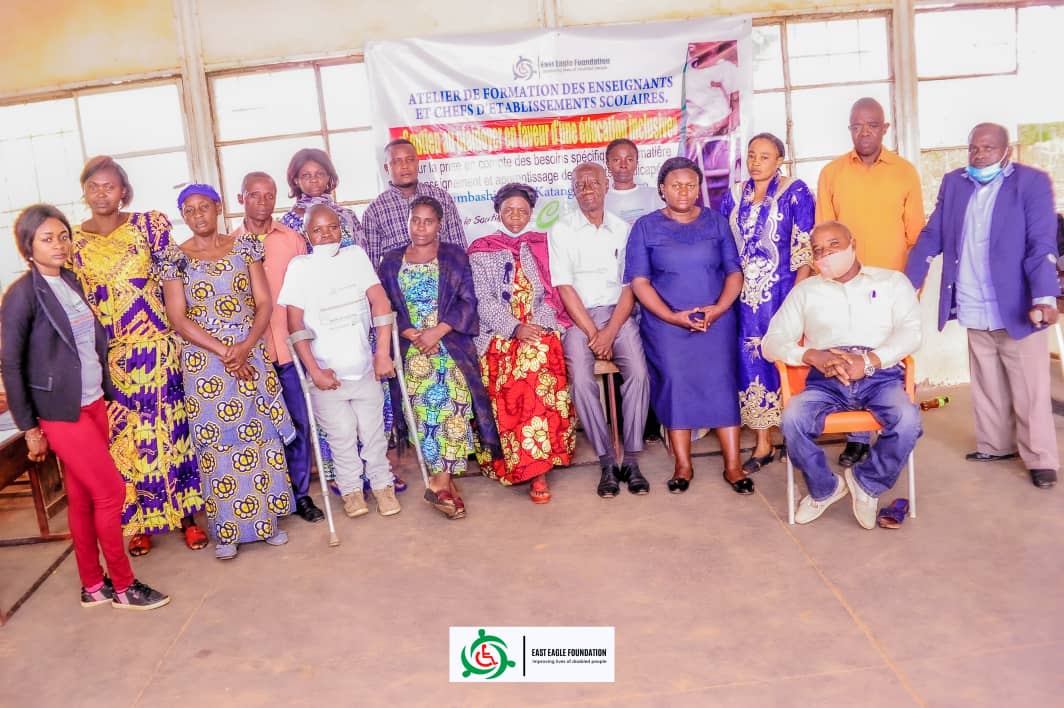 eefint's tweet photo. #RetourEnImage: Formation des enseignants du C.S Ruashi a Lubumbashi.

Des enseignants bien formés, soutenus et motivés ont un impact sur les inscriptions, la participation et la réussite de tous les enfants, et, en particulier, des enfants en situation de handicap. 

#inclusion https://t.co/eSuXFtkLXG