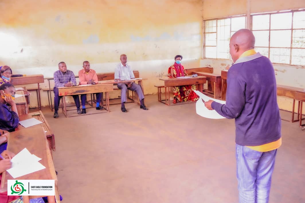 eefint's tweet photo. #RetourEnImage: Formation des enseignants du C.S Ruashi a Lubumbashi.

Des enseignants bien formés, soutenus et motivés ont un impact sur les inscriptions, la participation et la réussite de tous les enfants, et, en particulier, des enfants en situation de handicap. 

#inclusion https://t.co/eSuXFtkLXG