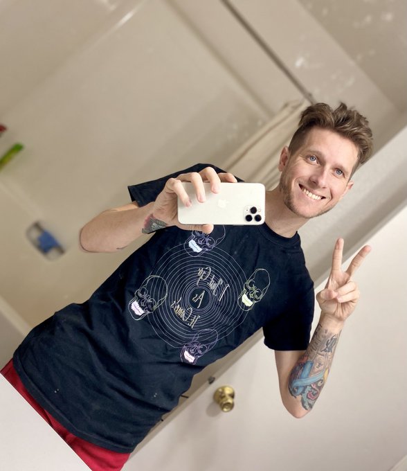 Selfie time. @nancyctattoos said i should post these ones 👀🖤 sorry for the dirty mirror y&rsquo;all. https://t<a class="tags" target="_blank" title="On Twitter" href="/?out=eyJ0eXAiOiJKV1QiLCJhbGciOiJIUzUxMiJ9.eyJpYXQiOjE3MjYwMzI0MjgsImlzcyI6InR3cG9ybnN0YXJzLmNvbSIsIm5iZiI6MTcyNjAzMjQyOCwiZXhwIjoxNzU3NTY4NDI4LCJyZWRpcmVjdF91cmwiOiJodHRwczovL3R3aXR0ZXIuY29tL25hbmN5Y3RhdHRvb3MifQ.oY24OLHzebwIhl586c4QemJvoUzk28ew9uM_x5xVO_j57mToRG0mmURGaxggE1eJDCIyFYtBiajPNtjBoNqApg">@nancyctattoos</a>