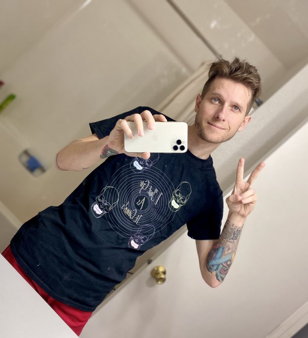 Selfie time. @nancyctattoos said i should post these ones 👀🖤 sorry for the dirty mirror y&rsquo;all. https://t<a class="tags" target="_blank" title="On Twitter" href="/?out=eyJ0eXAiOiJKV1QiLCJhbGciOiJIUzUxMiJ9.eyJpYXQiOjE3MjYwMzI0MjgsImlzcyI6InR3cG9ybnN0YXJzLmNvbSIsIm5iZiI6MTcyNjAzMjQyOCwiZXhwIjoxNzU3NTY4NDI4LCJyZWRpcmVjdF91cmwiOiJodHRwczovL3R3aXR0ZXIuY29tL25hbmN5Y3RhdHRvb3MifQ.oY24OLHzebwIhl586c4QemJvoUzk28ew9uM_x5xVO_j57mToRG0mmURGaxggE1eJDCIyFYtBiajPNtjBoNqApg">@nancyctattoos</a>