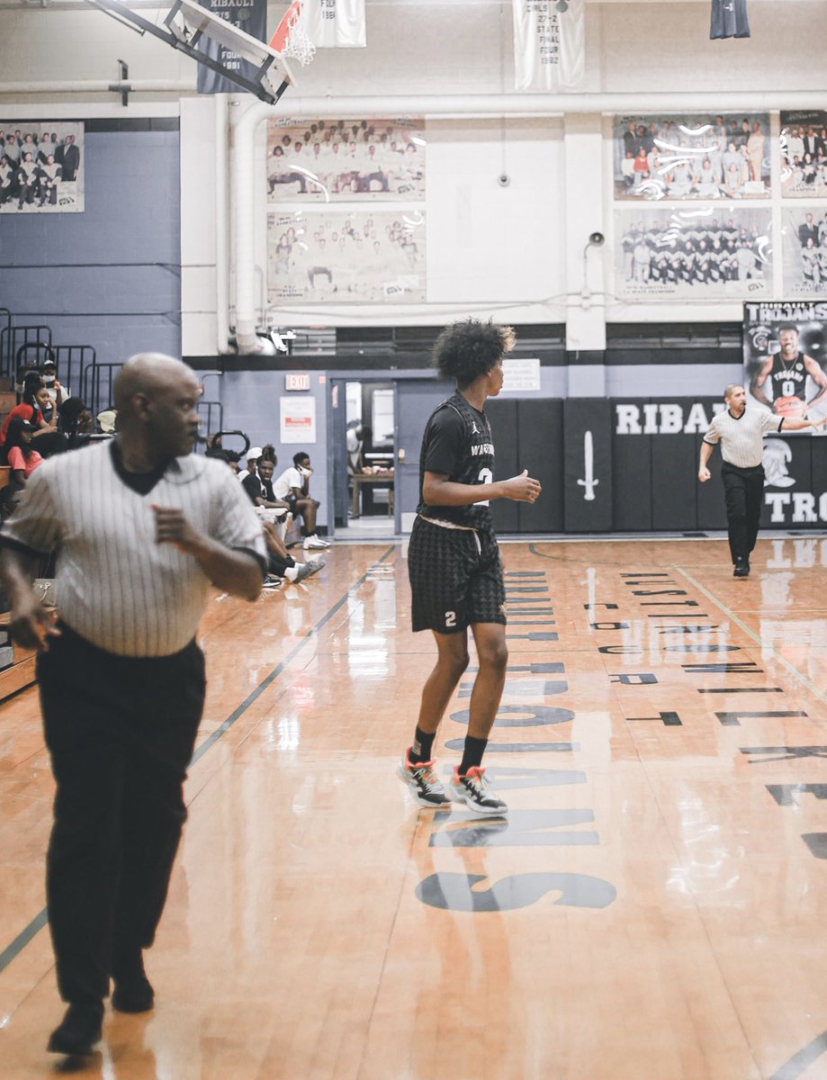 Travonmiller3's tweet photo. Everything happens for a reason 👣@BullsByaa @CoachKennen @highlevelhoops_ @dreamkingfilmz @1CortezQuarles https://t.co/0zh5CRLAhM