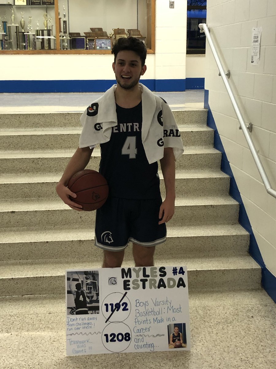 Harris_Mgmt's tweet photo. Congrats to @MylesEstrada4 on becoming the all-time leading scorer in program history for @fhcspartanbball!  One of the hardest workers I have EVER seen!! #SpartanStrong https://t.co/nOS29k5DWh