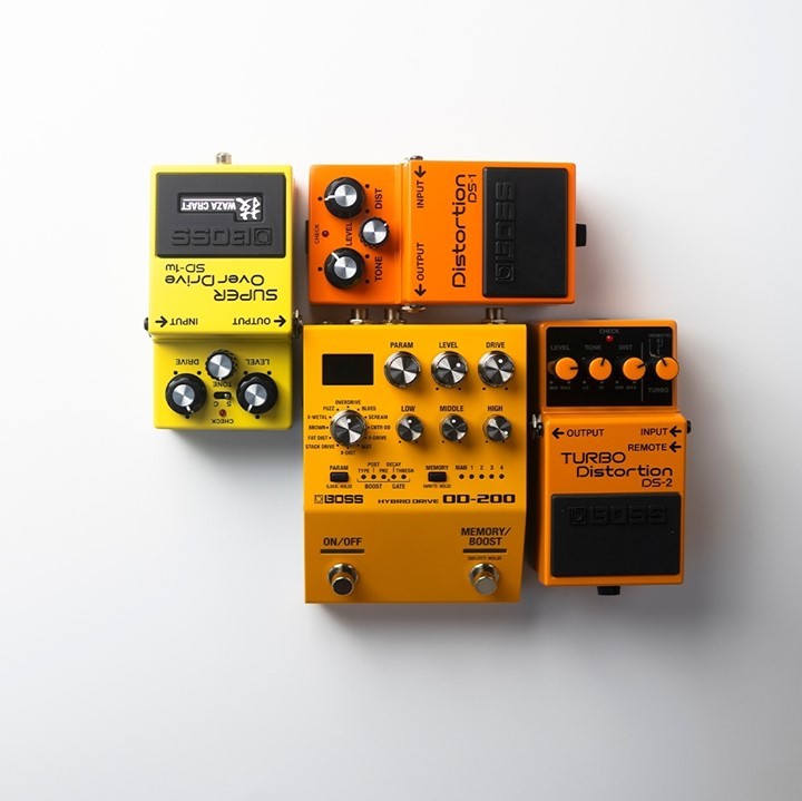 ROLANDCANADA's tweet photo. Distortions come in many shapes and sizes, but most of ours are orange 🔥 Which one's on your board?⁠
⁠
#BOSSOD200 #BOSSDS1 #BOSSDS2 #guitarpedal #distortionpedal #bossdistortion #overdrivepedal #drivepedal #dirtpedal #distortioneffect #guitardistortion ⁠#pedalboard https://t.co/6Aj1qoUMKX