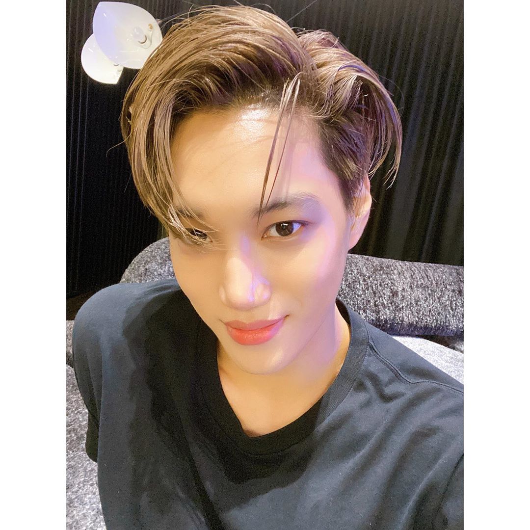 IIndryani27's tweet photo. HAPPY BIRTHDAY KAI 🐻🎊🎂🎉

#ArtistKaiDay
#HappyKaiDay
#���인아생일축하해
#가장_따뜻한_겨울_카이데이
@weareoneEXO #EXO https://t.co/394DCzIVss
