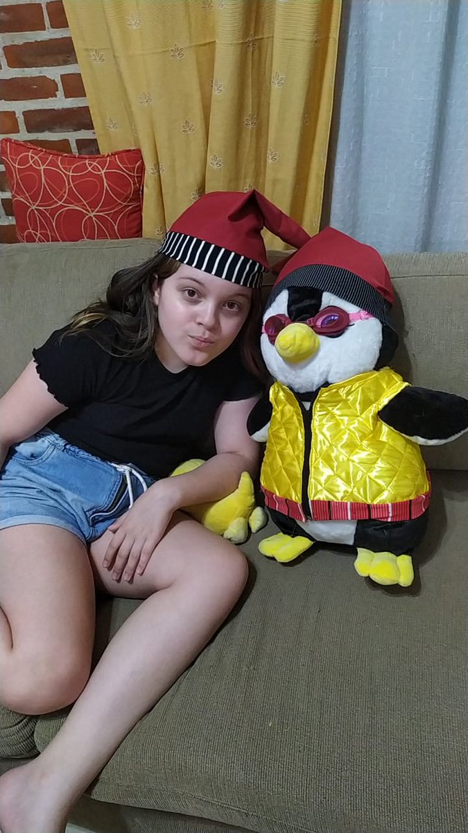 Darkacito's tweet photo. Cuál es #Huggsy y cuál es #hija?
🤔🤔😱😱 https://t.co/xt37MFH2sz