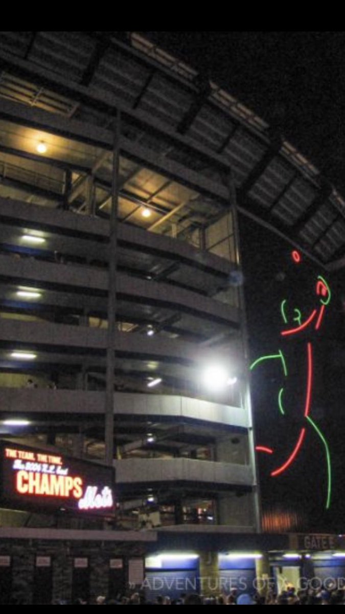 dandov1's tweet photo. @StevenACohen2 Bring back nondescript neon stick figures on facade https://t.co/ymiRr70Ycw