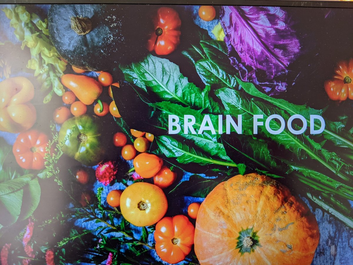 tuki_nii's tweet photo. Feeling honoured to give the #BrainFood talk at the #ForTheCulture series for #sb3s @sb3s_org https://t.co/btr4jvgs2s