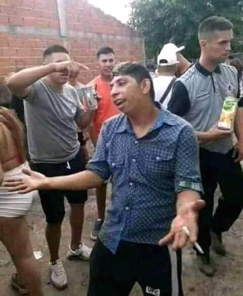 Los hinchas de Boca anoche / Los hinchas de Boca ahora