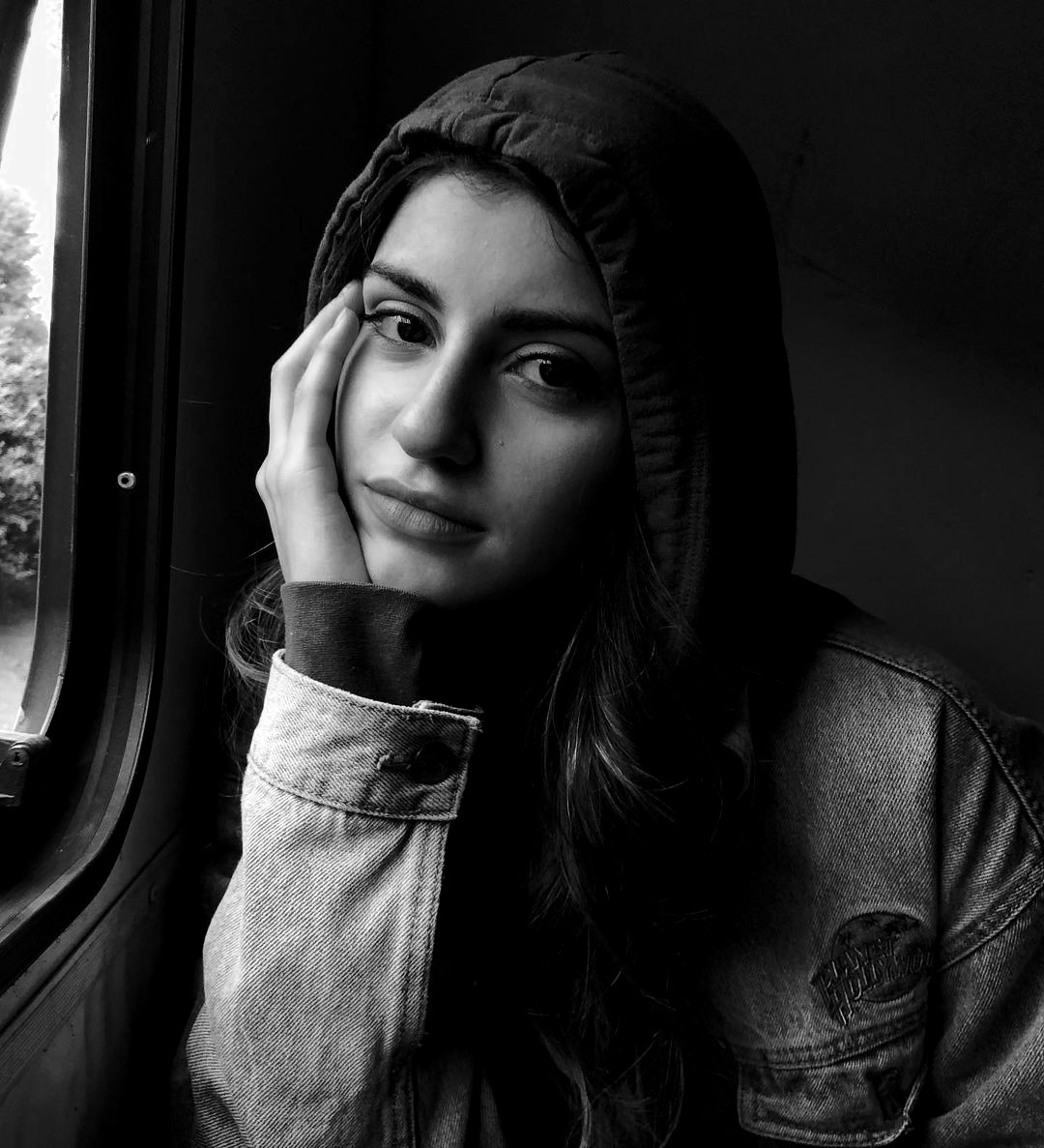 ISABELASARCHIVE's tweet photo. isabela souza shot by julio peña https://t.co/3KCraQpawW