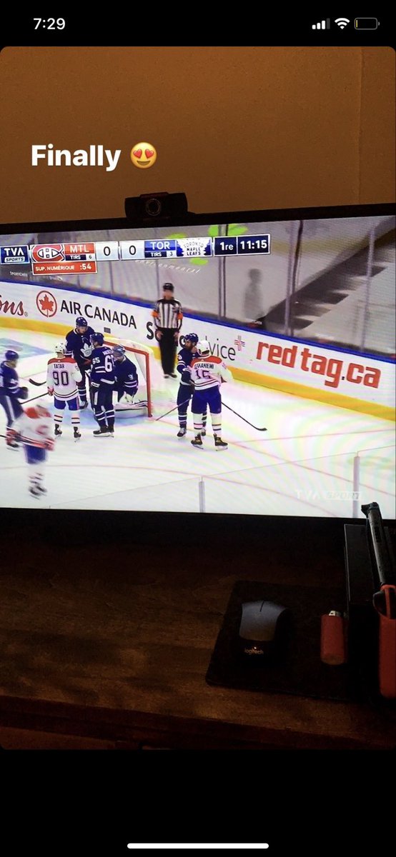 AlexeBellavance's tweet image. Men be like : arRêteZ preNdrE le CoUcher de sOleil eN phoTO tOut lE mOnDe s’En cAliss

Also men ;