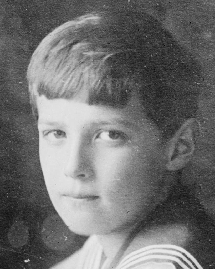 It was actually hard to choose a photo of Tsarevich Alexis. There are SO many of him and all show what a handsome little boy he was.