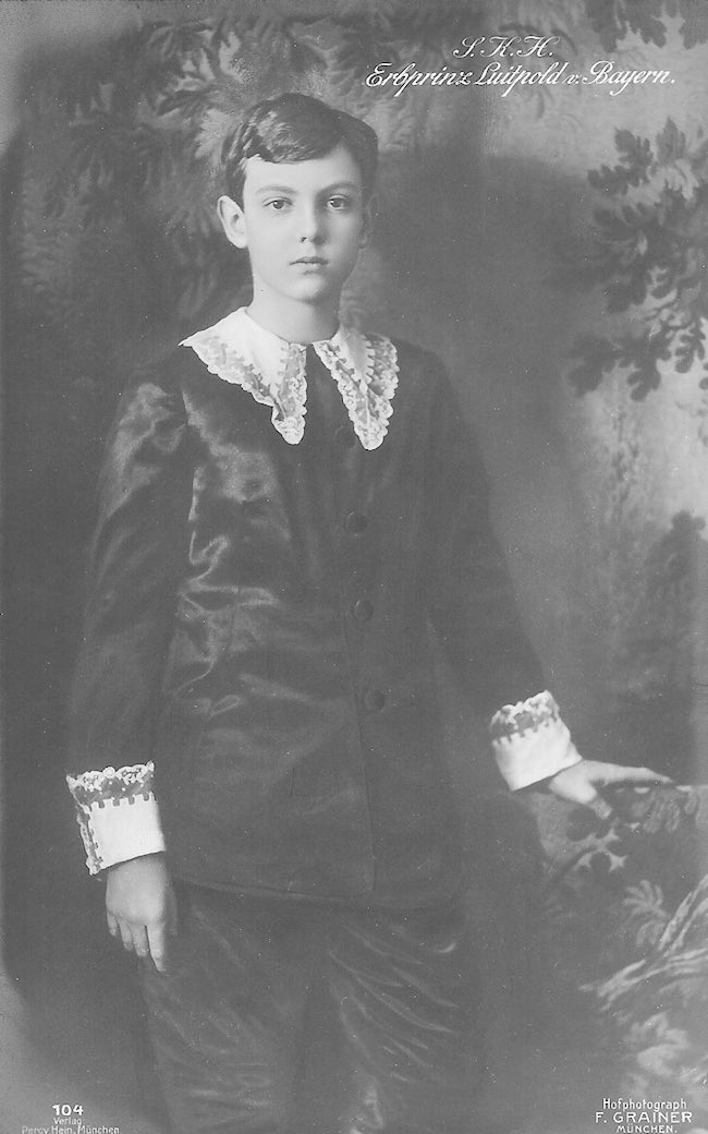 Little known Erbprinz Luitpold of Bavaria died before becoming King too. Some say he shared a startling similarity with Tsarevich Alexis, only with the darker Wittelsbachs’ looks.