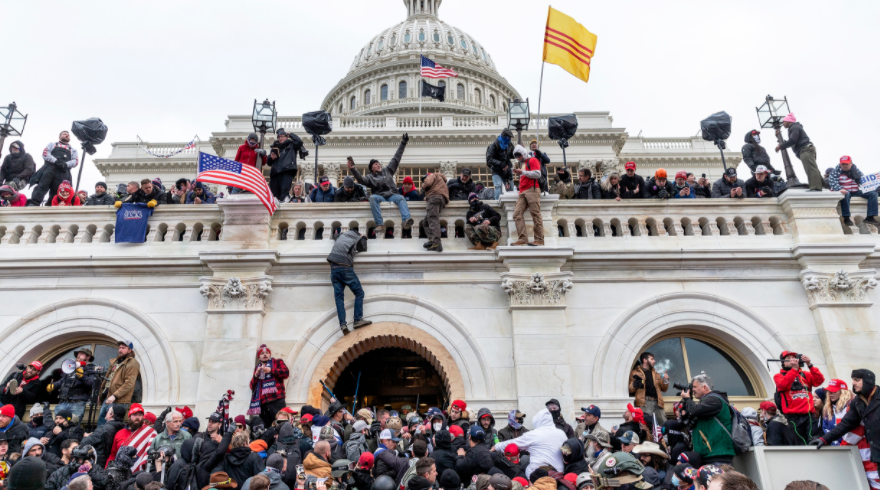 SarahM_nthc's tweet photo. In response to 01.06.21: Democracy dies with insurrection and sedition. 
@DigitalZruiz @Bence_EDU #NTHCvoice https://t.co/dcOqrYgR0I