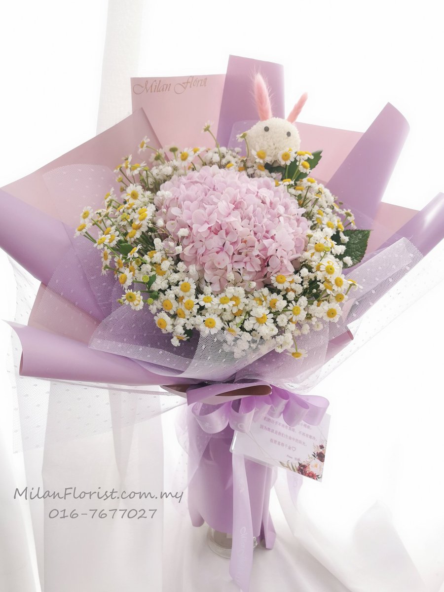 MilanFlorist's tweet photo. #米兰花束 #小兔兔洋甘菊满天星花束 #波波菊 #Chamomile #小��菊 #Matricaria #洋甘菊 #小清新花束 #MilanFloristBouquet #小兔兔花束 
https://t.co/q6X8D3fVWD

#MountAustinFlorist #JB花店 #AustinFlorist #JohorFlorist #JohorBahruFlorist #JBFlorist #AustinHeight #新山花店 #柔佛新山 https://t.co/OaRANmnqMy