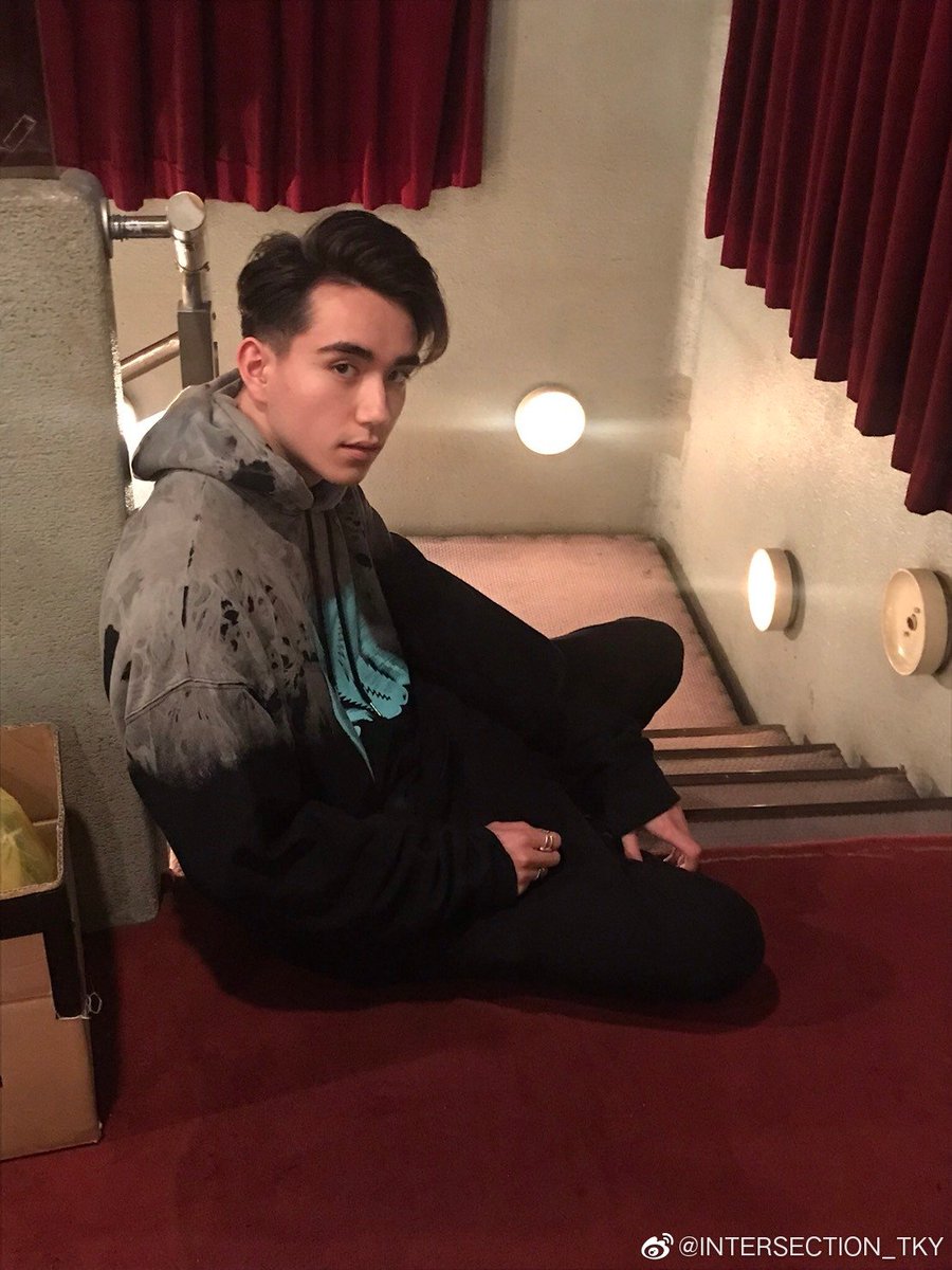 和马- kazuma mitchell- 2000.05.15- japanese american- from upper east side, nyc, usa (left at 8)- lives in tokyo, japan- went to harvard university (enrolled in 2018)- member of intersection- under avex label #和马  #创造营2021  #Chuang2021  #创4  #ProduceCamp2021