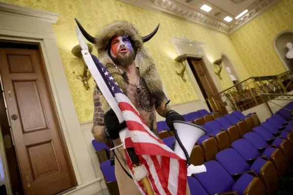 JohnLaffleur's tweet photo. @politico @Jim_Jordan will more than likely not get re-elected. His political career is over! His new poster boy, the #BuffaloGuy from the Jordan gym....... "I want my #organicfood!" https://t.co/12qQURLmSL
