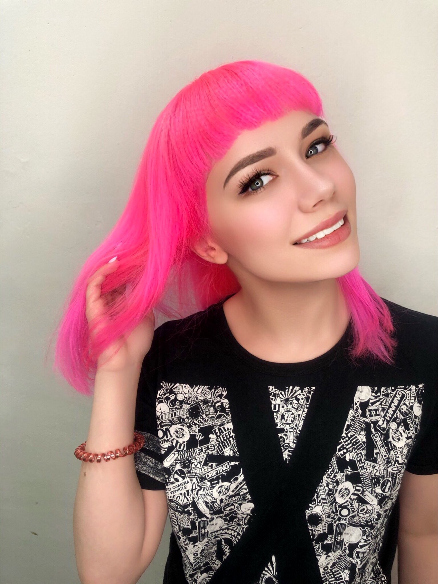 1 pic. New pink look💕 https://t.co/YyITQZPTUz