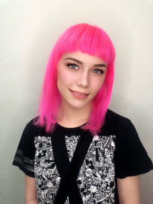 New pink look💕 https://t.co/YyITQZPTUz<a href="/tag/girls"class="tags"><span>#girls</span></a><a href="/tag/newpost"class="tags"><span>#newpost</span></a><a href="/tag/onlyfans"class="tags"><span>#onlyfans</span></a><a href="/tag/kiraroller"class="tags"><span>#kiraroller</span></a>