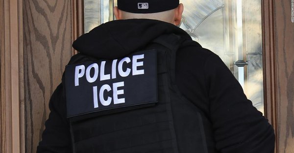 Acting ICE director is resigning, DHS official says https://t.co/3pAmA1KiL4 https://t.co/goKAW8lgKp