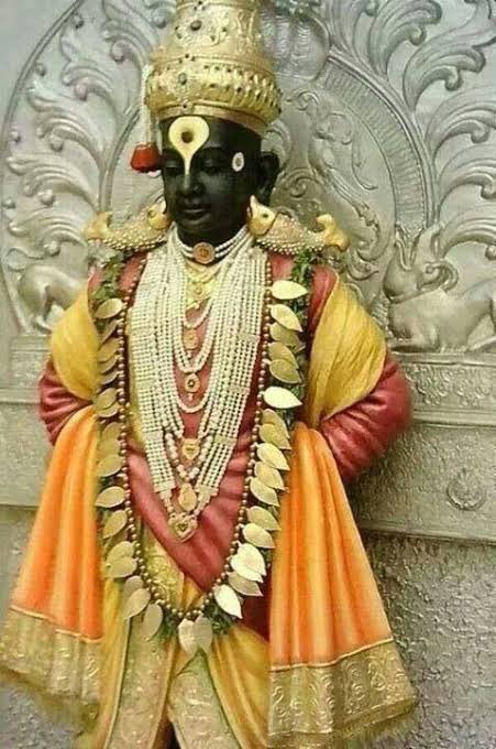 NARHARI AND BHAGWAN PANDURANG/VITTHALOnce a goldsmith by the name of Narhari lived in Pandharpur. He excelled in his craft. He had vowed not to look at Pandurang or visit his mandir ever, as he was a Shiva Bhakt. One day, a wealthy merchant visited him.