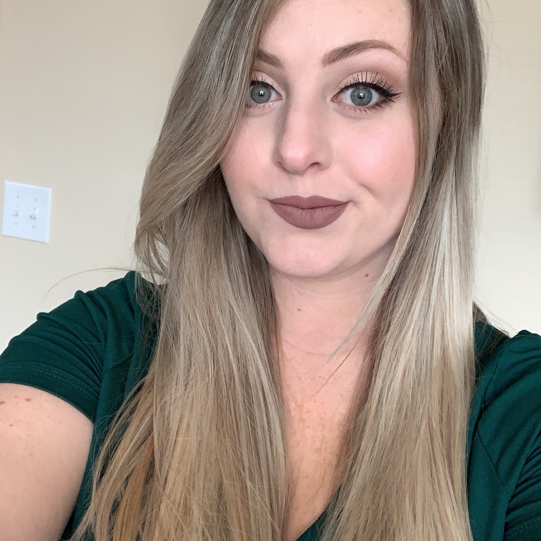 brielizabeth28's tweet photo. Well, i might be stuck in my house constantly, but at least my hair is super shiny and looks healthier. Free hair masks are getting me through this pandemic. Lol
#OUAITHICK #contest #complimentary @theouai @Influenster https://t.co/Xi5swua2Mn