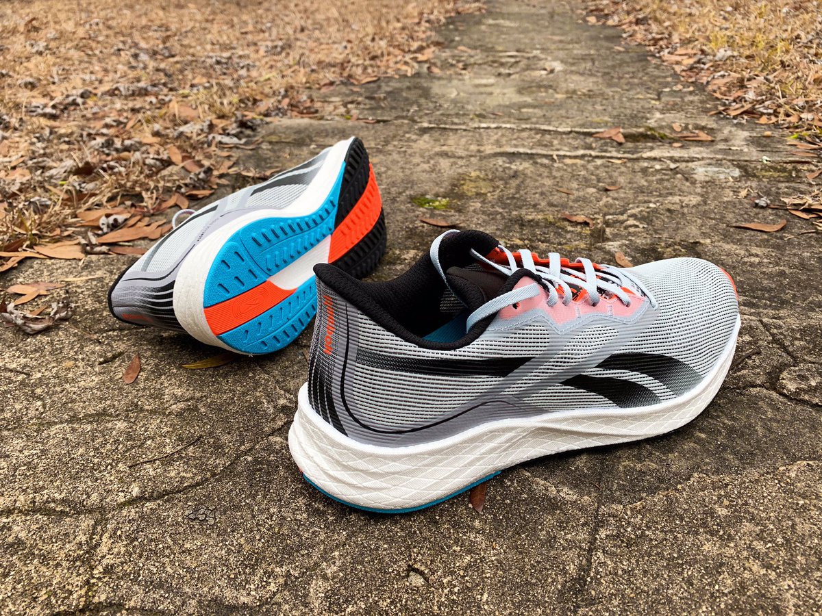 DoctorsRunning's tweet photo. Also in for testing today: @Reebok Floatride Energy 3.0. The series continues to get more refined with the best fitting upper yet and carryovers from the Symmetros we’re excited about, like that sweet, sweet bevel. #feelthefloatride https://t.co/P9OebWnMrJ