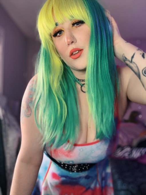 Everyday     Vs.      model https://t.co/qRlmqk9VUQ<a href="/tag/mvsales"class="tags"><span>#mvsales</span></a>