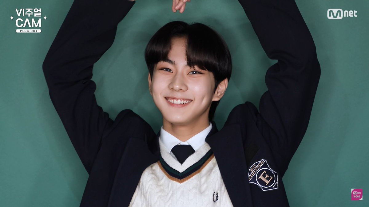 ChayKiWon12's tweet photo. This boy can light up my whole world with a simple smile. Stay happy and keep smiling our Sheep Garden 💙
#VISAULCAM #ENHYPEN #엔하이픈 #LetMeIn  #비주얼캠_ENHYPEN 
@ENHYPEN @ENHYPEN_members @MnetKR https://t.co/Y8XBlZd2M9