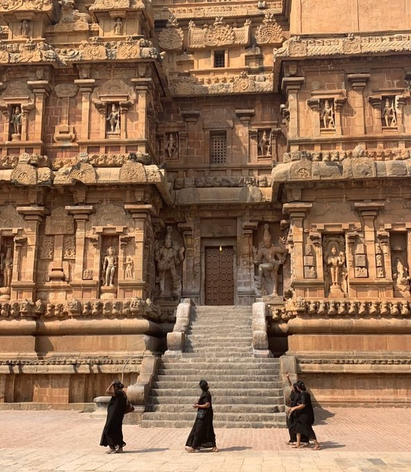 No world wonder ever comes close to the level of engineering used to construct the Brihadisvara Mandir. There is nothing quite like it and there will never be something quite like it. Raja Raja Chola was a visionary. We must treasure this timeless marvel~Om Namah Shivaay~