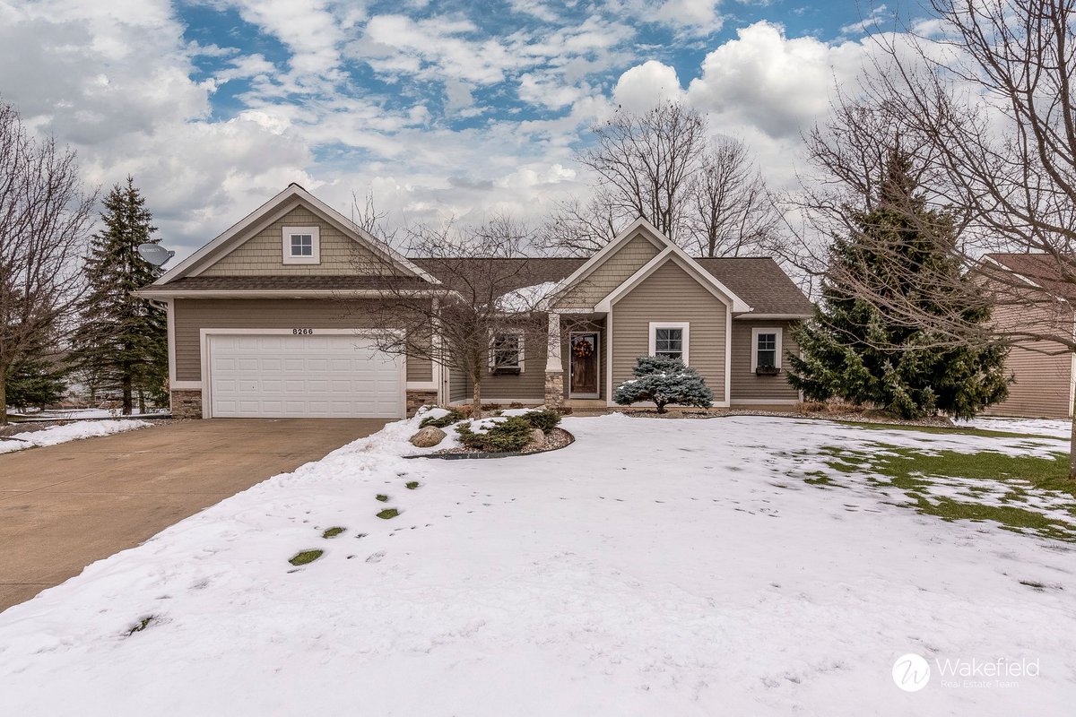 This stunning home could be yours!  Schedule a tour today.
wakefieldteamsells.com/property-site/…