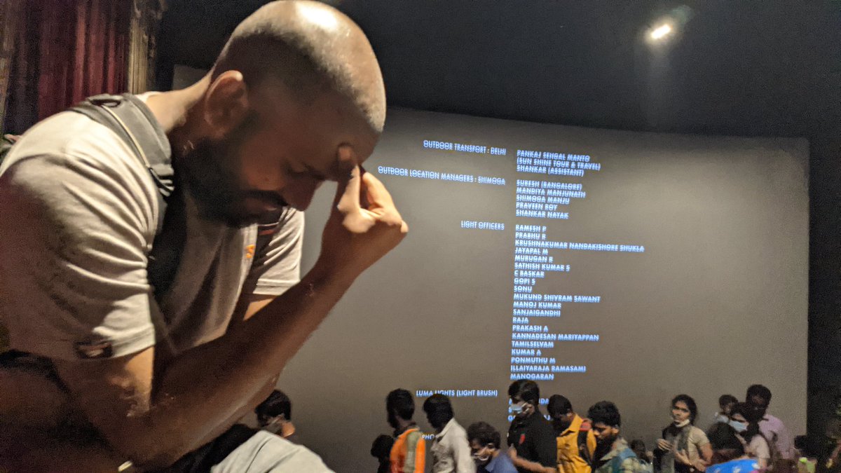 KabeemKubaam's tweet image. #Master review in a frame.. 

Ft. "Ayo idhukka, indha Corona va lam meeri padam paaka Vandhen" nu polambina en Friendu... 🤣🙊