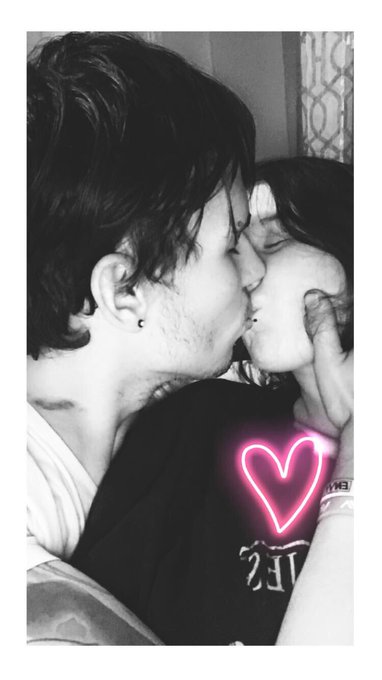 This is what true happiness looks like. 🥰 Ryan&rsquo;s girl! https://t.co/8bwSHCU4Dq