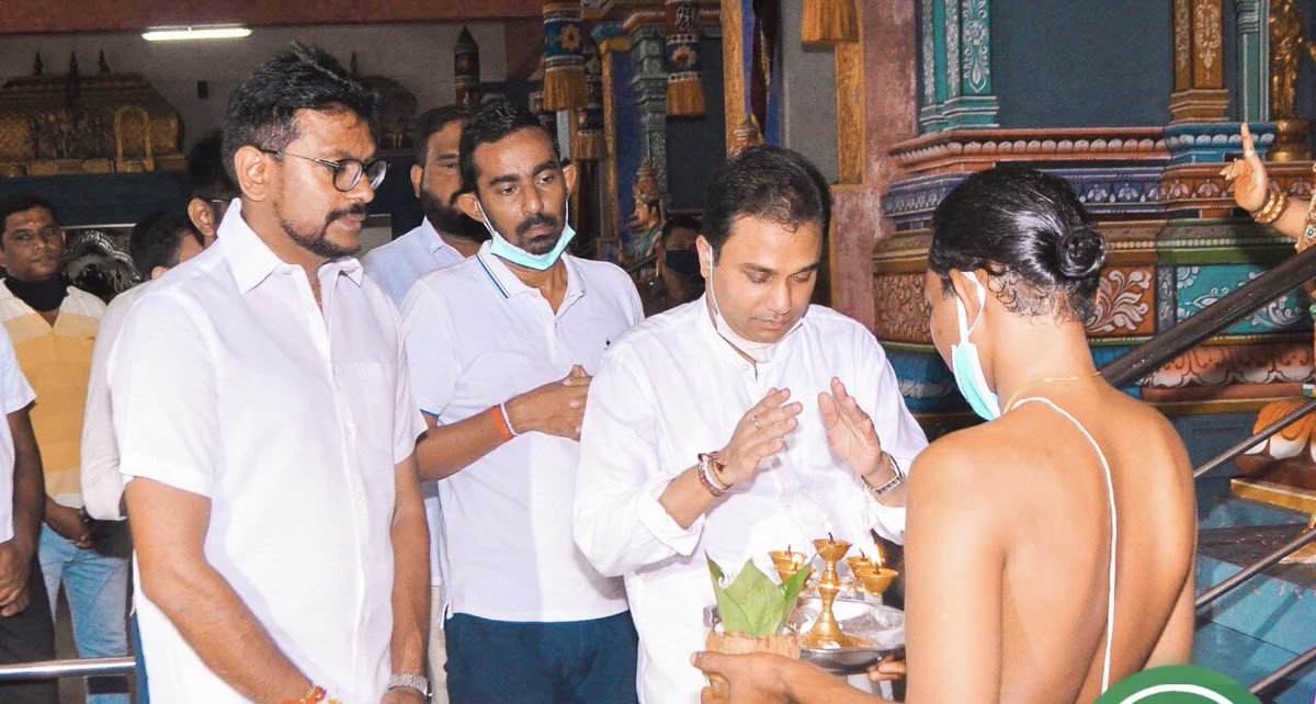 MayanthaD's tweet photo. අප සියල්ලන්ම “සොබාදහමේ කොටස්කරුවන්ය” යන යථාර්ථය නිවැරදිව අවබෝධ කර ගනිමින් සොබාදහම කෙරෙහි කෘතවේදීත්වය  දැක්වීම තෛපොංගල් හරයන් තුළ පිළිබිඹු වෙයි.

ශ්‍රී ලංකාවාසී සහ ලෝකවාසී සියලු හින්දු බැතිමතුන්ට ප්‍රීතිමත් සහ වාසනාවන්ත තෛපොංගල් දිනයක් වේවා!

#HappyPongal2021 #MayanthaD
#SriLanka https://t.co/jKHQqxzhOE