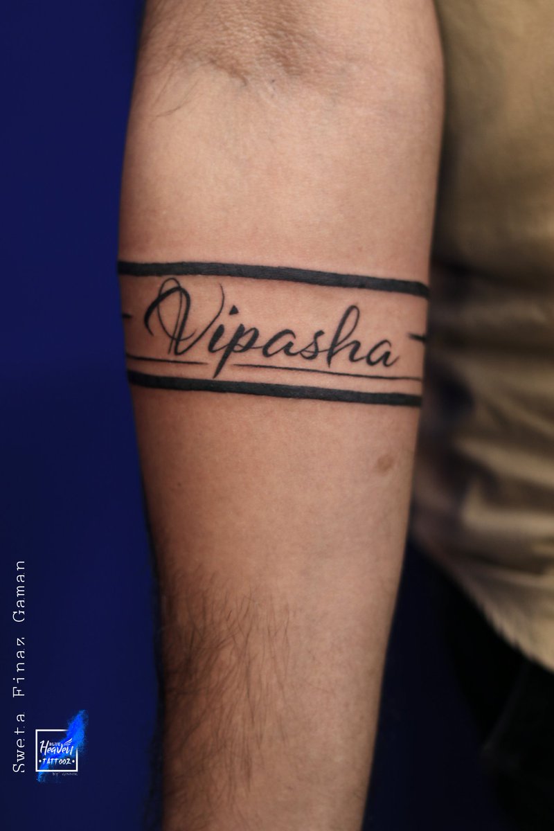 Get her in heart and get her permanent.

#blueheaventattooz #nanetattoo #wifetattoo #bandtattoo #handtattoo #armband #femaleartist #scripttattoo #MakarSankranti

Artist- @sweta_ginnu

UG-23, Safal Square, Udhana-Magdalla Road, vesu, Surat, Gujarat