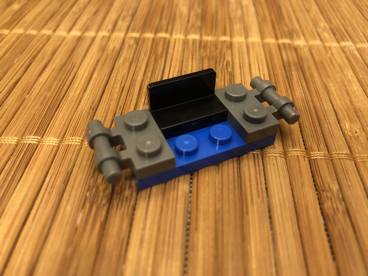 We build this little storage robot thingie. No idea what this is analogous to in the films.  #LEGO  