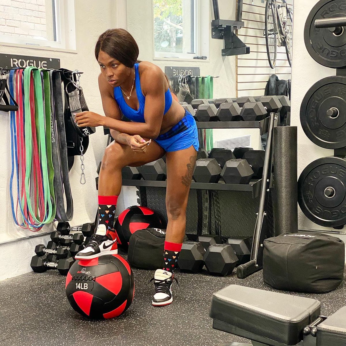 Behind the scenes photo fun with <a href="/yosox/">Yo Sox</a>  #Queenbeast #canadiansprinter