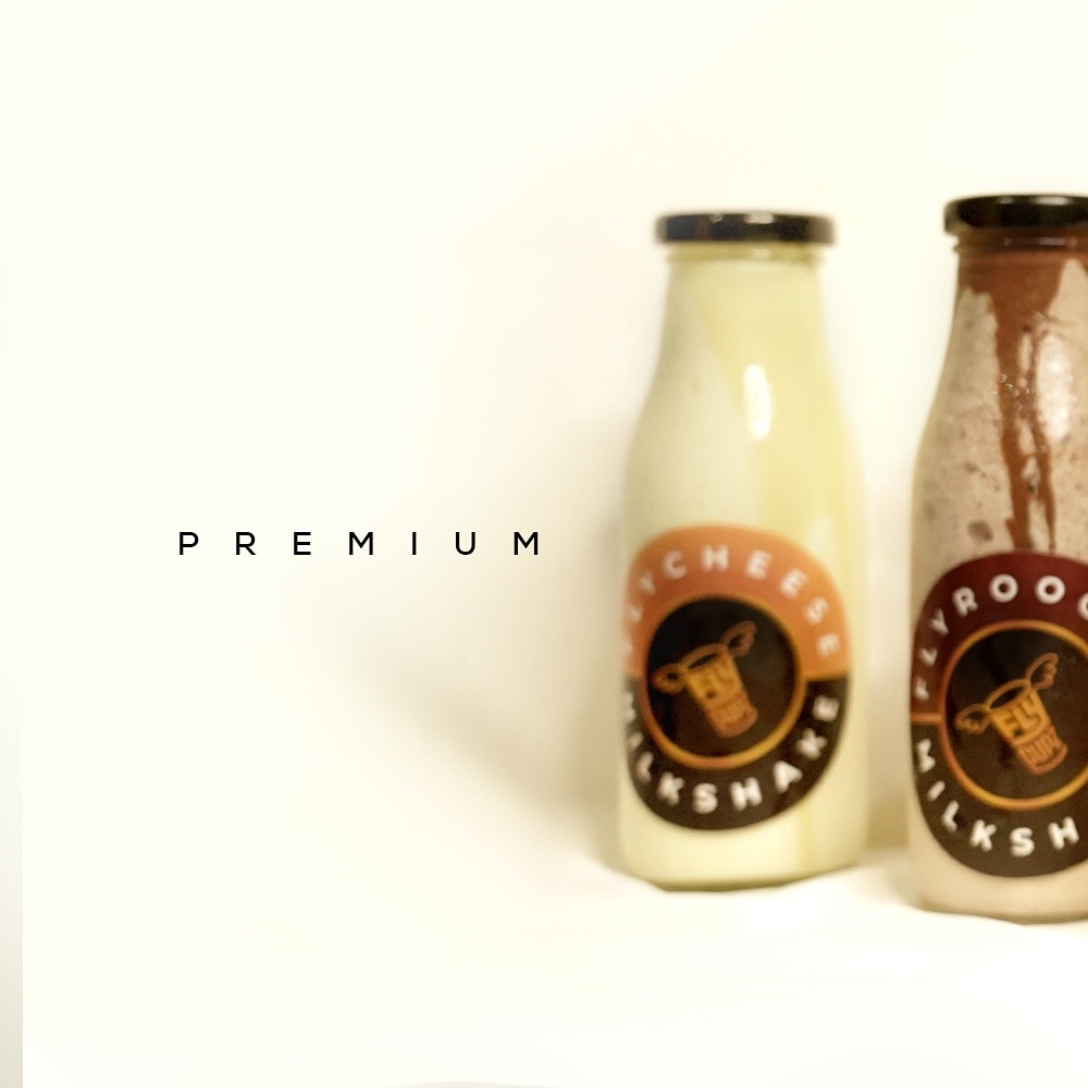 Flycupzindia's tweet photo. Flycupz premium Milkshakes . 
.
.
#flycupz #flycupzexpress #flycupzindia
#milkshakes #premiummilkshakes #drinkflyrepeat #panampillynagar #kaloor #kochi #kerala #india . https://t.co/eyoghwQNOz