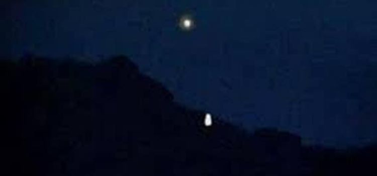 என் அப்பான் ஐயப்பன்பொன்னம்பல வாசன் மகரஜோதி அவதரிக்கும் நாள் இன்றுஓம் சுவாமியே சரணம் ஐயப்பாஓம் கன்னிமூல கணபதியே சரணம் ஐயப்பா!ஓம் காந்தமலை ஜோதியே சரணம் ஐயப்பா!ஓம் அரிஹர கதனே சரணம் ஐயப்பா!ஓம் அன்னதானப் பிரபுவே சரணம் ஐயப்பா!ஓம் ஆறுமுகன் சோதரனே சரணம் ஐயப்பா!