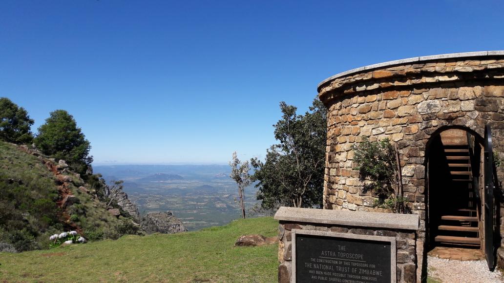 umzamocapital's tweet photo. World's View in Nyanga, Zimbabwe

#VisitManicaland #Nyanga #WorldsView #VisitZimbabwe #TravelZimbabwe #Manicaland #Zimbabwe https://t.co/a6hjurk5Dy