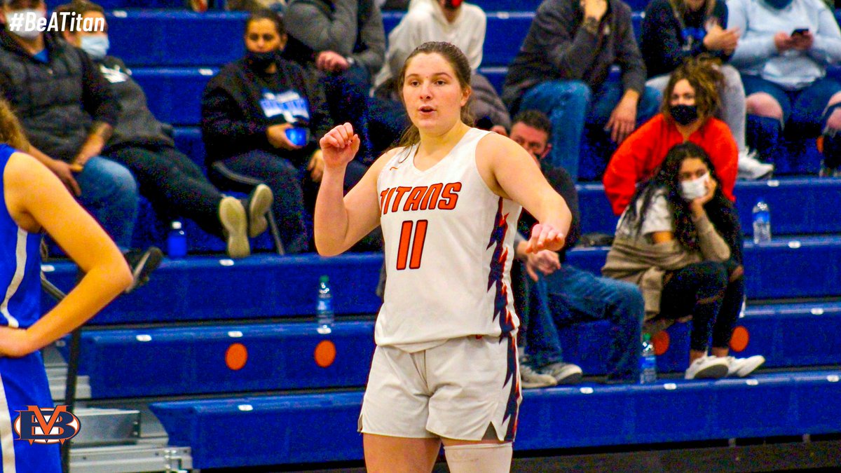 AthleticsBMHS's tweet photo. ⚡️🏀 Bycznski and the Titans Blitz Midview 58-38

Full recap ➡️ https://t.co/LbD9ougrwm

#BeATitan https://t.co/GQcTVW4OC0