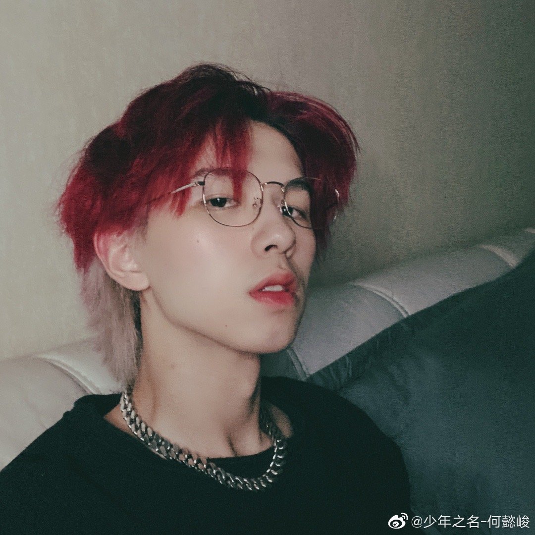 何懿峻- he yijun- 2000.11.06- from zhejiang- went to beijing contemporary music academy- under jaywalk newjoy- placed 47th in snzm #何懿峻  #创造营2021  #Chuang2021  #创4  #ProduceCamp2021