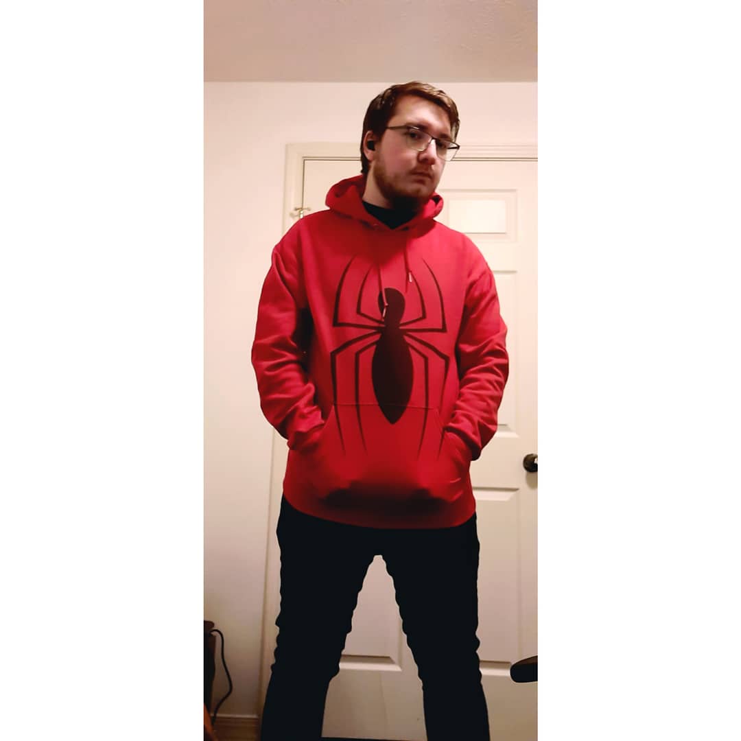 Got my new Spider-Man hoodie today. I'm definitely getting some Wrestler Spider-Man vibes from this hoodie but I plan on using it for a future cosplay. https://t.co/KiAJNI2Ew9