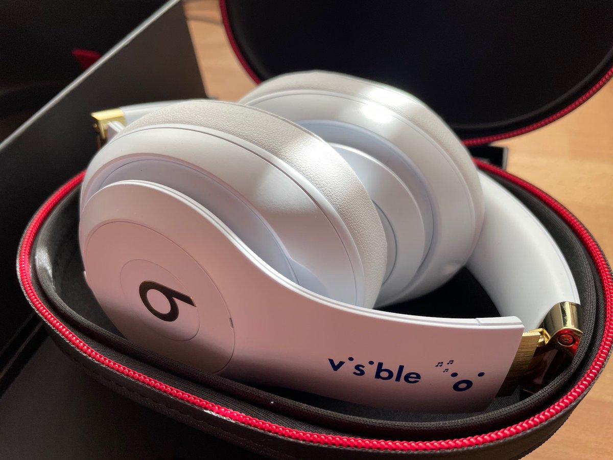 JasonSwitch7's tweet photo. Got my #Connecticus gift from @Visible! Thanks! https://t.co/ZvC8qfjbOd