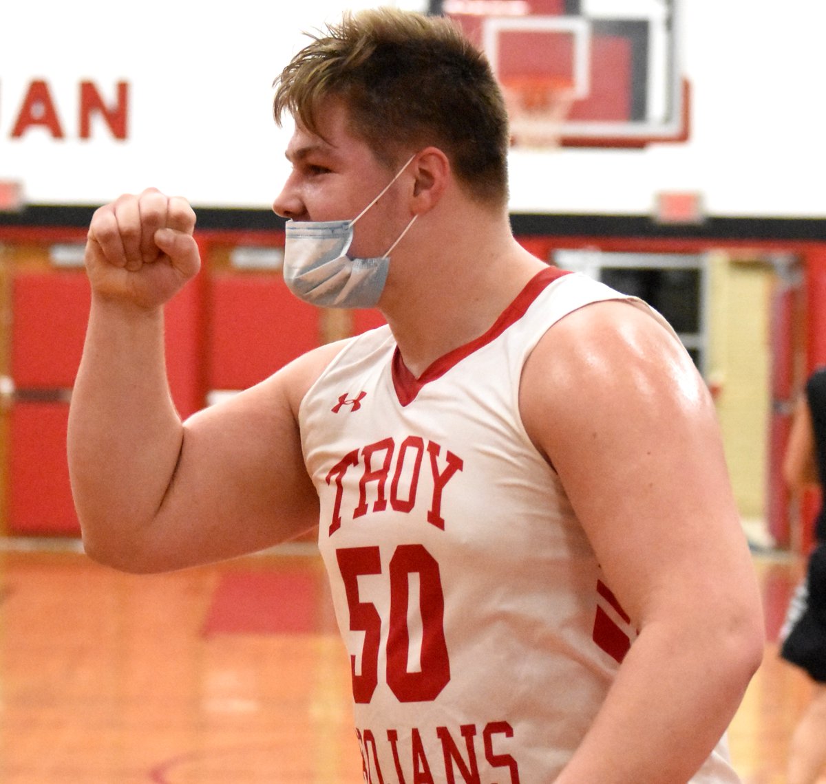 bdfees's tweet photo. Troy boys beat Athens 70-53. Ethan VanNoy had 20 &amp; Ty Barrett had 17, while Jake Deitrick had 11. Mason Imbt &amp; Nick Williams had 7 &amp; Devin Sellock had 5, while Owen Williams had 2 points &amp; Morgan Madigan had a point. @barrett_ty @Masonimbt50 @deitrick_jake https://t.co/Mj21t9mp23