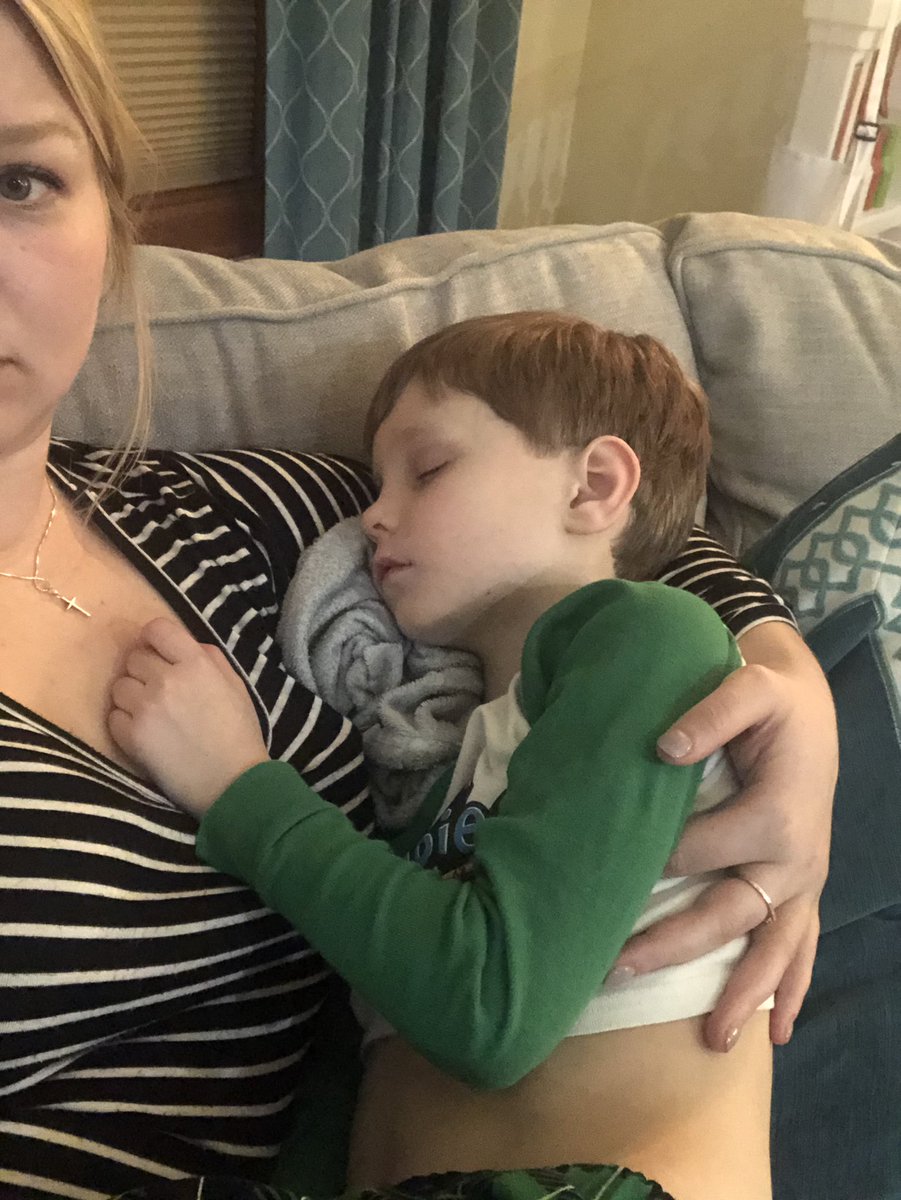 alcarste's tweet photo. An hour &amp; a half later, I now totally understand how a man feels when his arm goes numb. Respect. https://t.co/lG4iNjU0jI