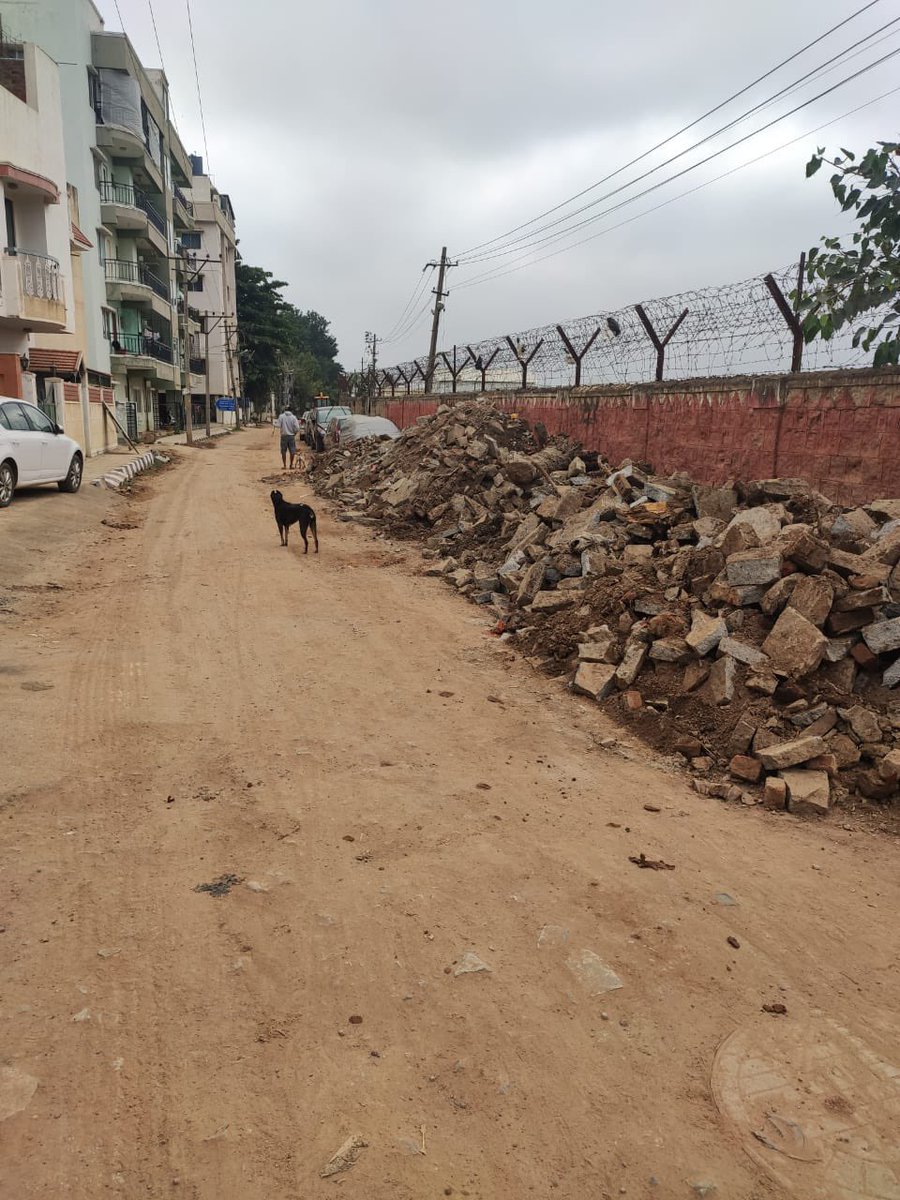 avinashbhurani's tweet photo. @VINODSONY @shr33nath @AravindaBadari1 @KarthikJannu @pradshen #airportwallroadwork @rakeshprakash1 @sujitjohn 
A not so happy festival for residents of ward 113..by the plight of the conditions of the road!! https://t.co/pHM7bpBqjU